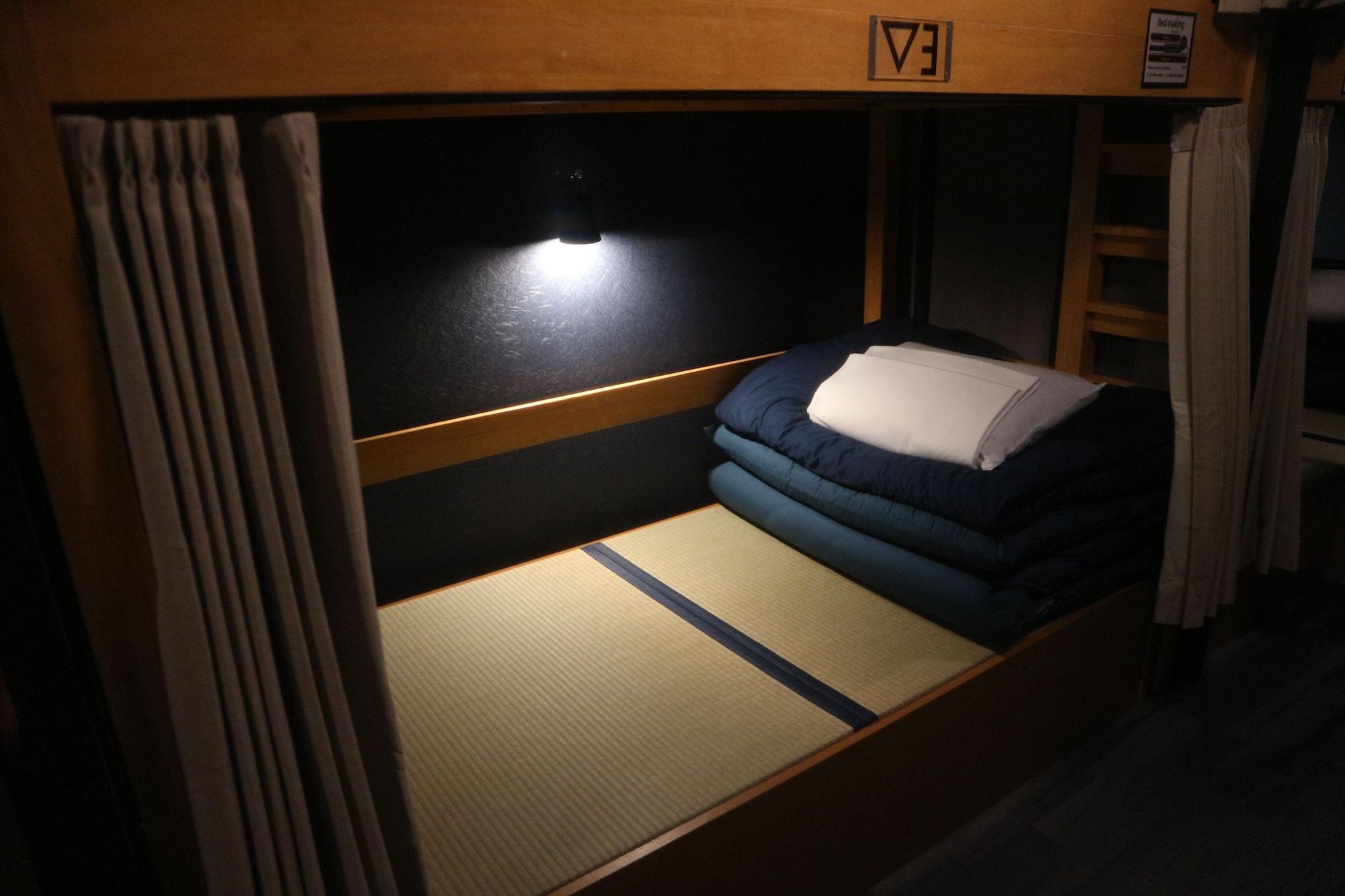 Khaosan World Namba Albergue *